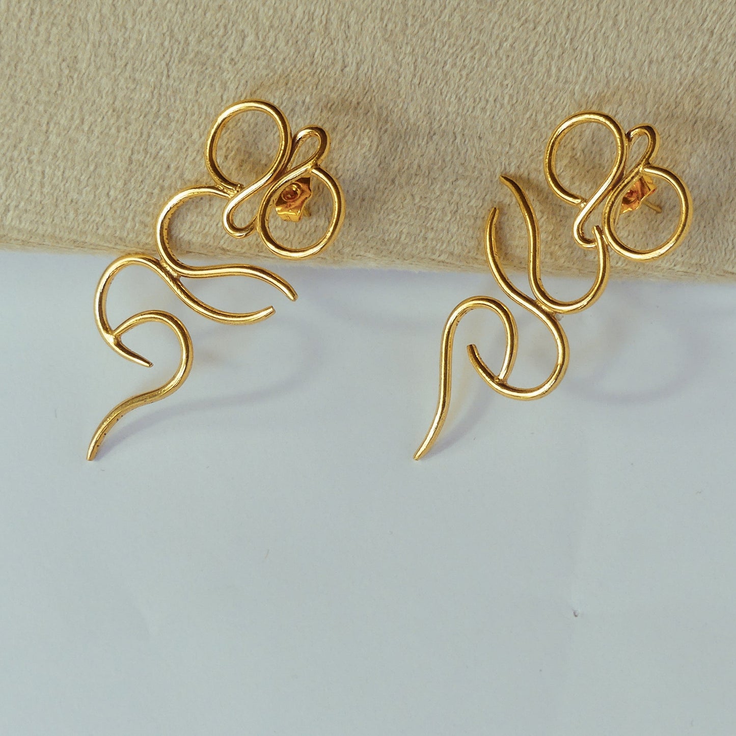 Boucle d’oreille S (2) – Sagesse