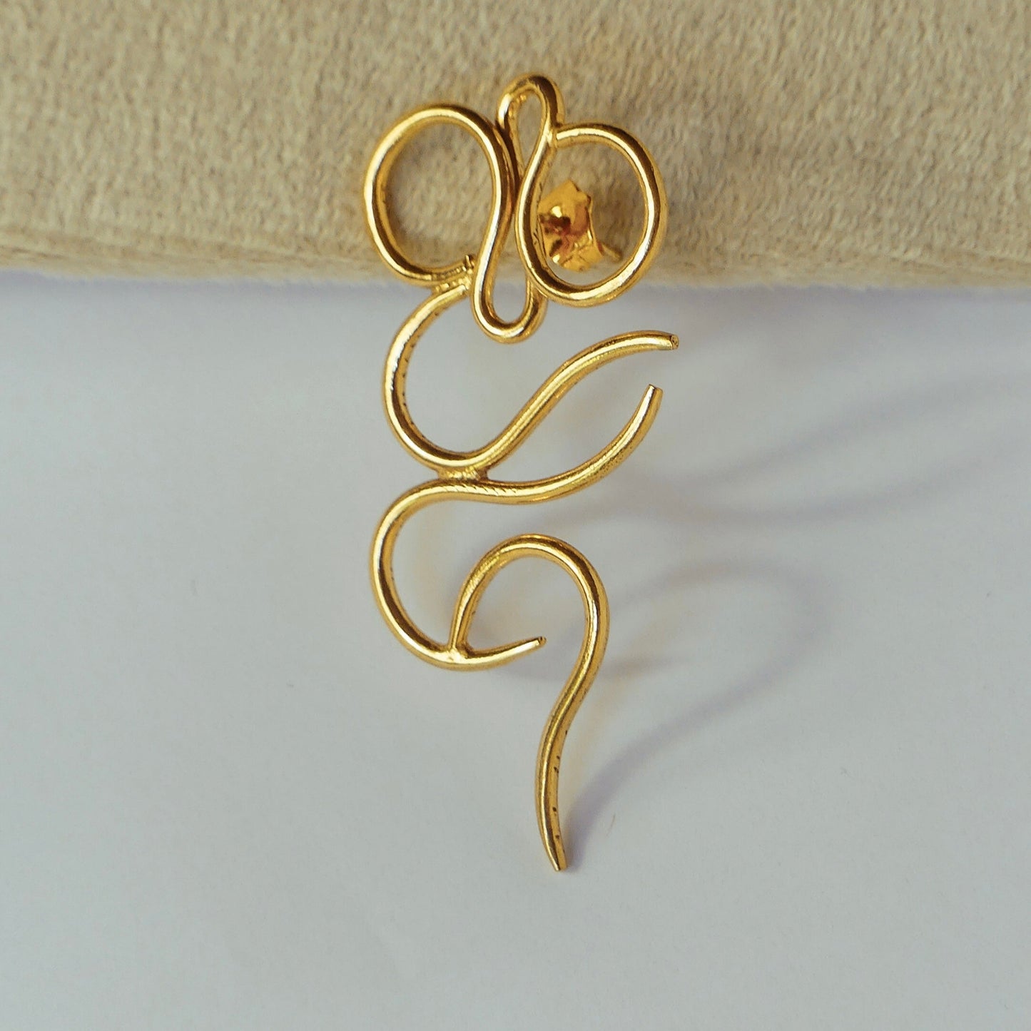 Boucle d’oreille S (2) – Sagesse