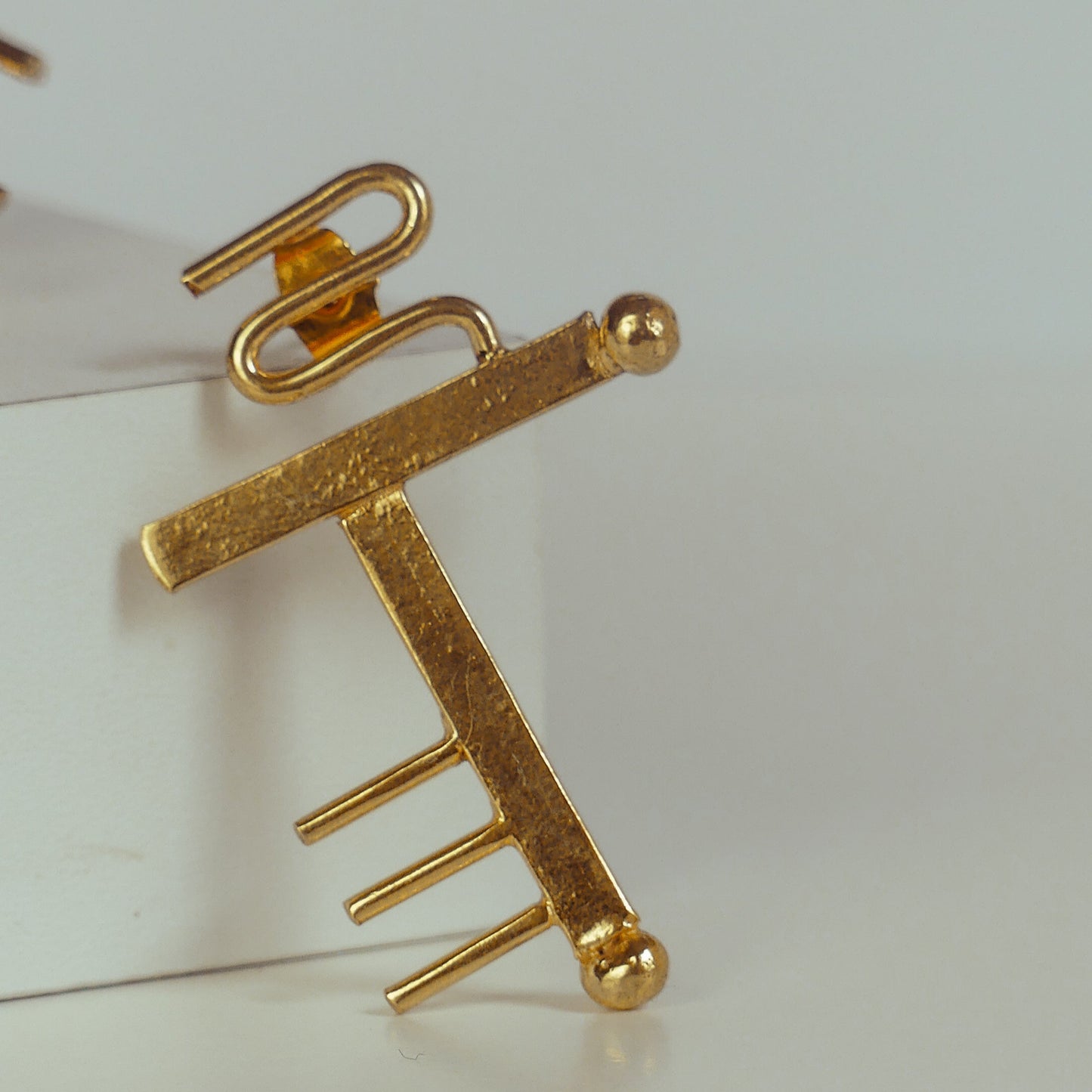 Boucle d’oreille I - Identité
