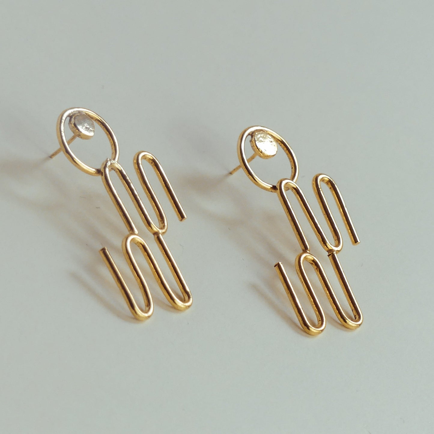Boucles d’oreille N – Nom