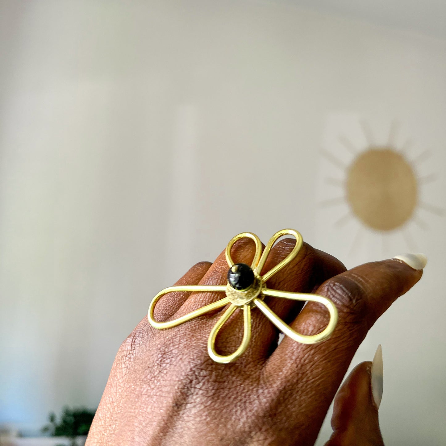 Bague Ethnique en Bronze Whévo avec perle Noire