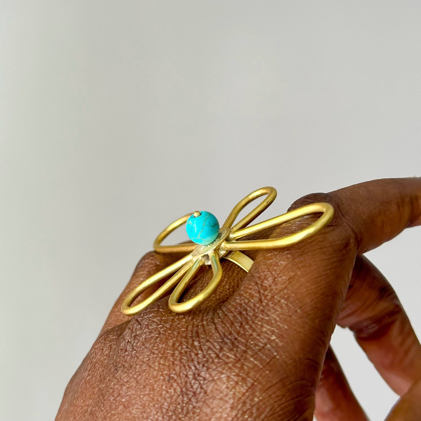 Bague Ethnique en Bronze Whévo avec perle Turquoise
