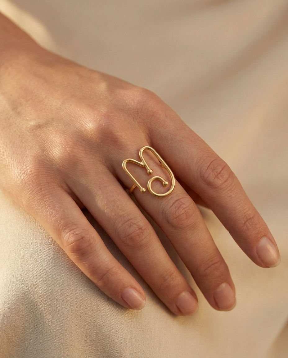 Bague Ethnique en Bronze MG portée